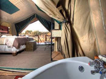 Hotel Camp Savuti Exterior foto
